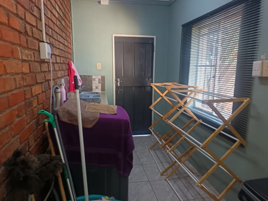 4 Bedroom Property for Sale in Carters Glen Northern Cape